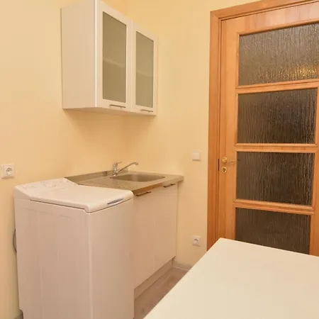 Daukanto St 3 Students Lt Apartment *